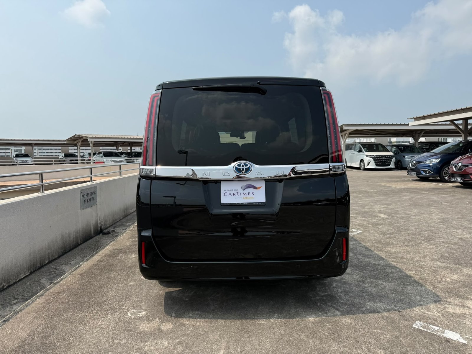 Toyota Noah Hybrid 1.8 X photo 5